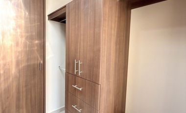 Casa de 4 habitaciones en venta, a unos pasos de Cto. Presidentes / USBI