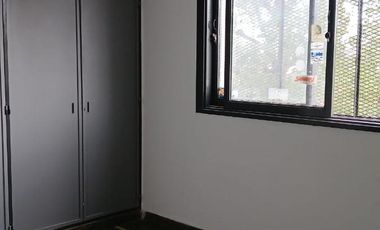 USO COMERCIAL: CASA DE 200M2 CUBIERTOS - 4 DORM - TERRAZAS.