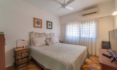 VENTA TRIPLEX 3 AMBIENTES CON COCHERA OLIVOS