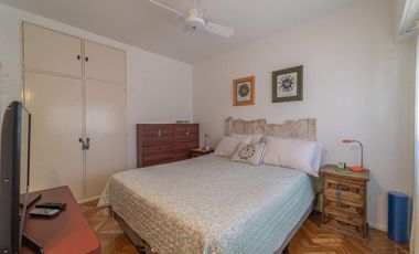 VENTA TRIPLEX 3 AMBIENTES CON COCHERA OLIVOS