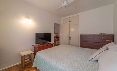 VENTA TRIPLEX 3 AMBIENTES CON COCHERA OLIVOS