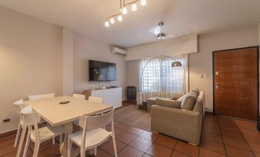VENTA TRIPLEX 3 AMBIENTES CON COCHERA OLIVOS