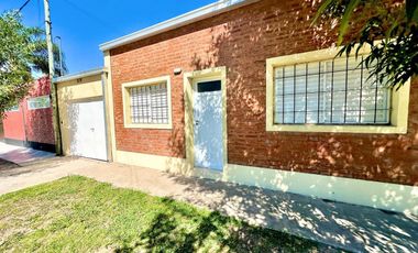 SE VENDE CASA PATIO/PILETA Y QUINCHO EN PRADERA II