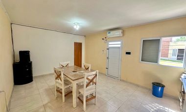 SE VENDE CASA PATIO/PILETA Y QUINCHO EN PRADERA II