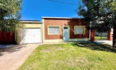 SE VENDE CASA PATIO/PILETA Y QUINCHO EN PRADERA II