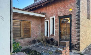 VENTA CASA DUPLEX GRANJA DE FUNES A RECICLAR