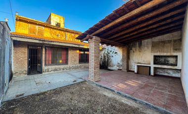 VENTA CASA DUPLEX GRANJA DE FUNES A RECICLAR