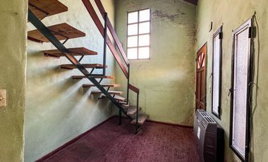 VENTA CASA DUPLEX GRANJA DE FUNES A RECICLAR