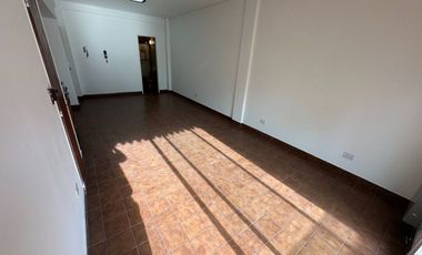 ALQUILER MONOAMBIENTE RAMOS MEJIA CON BALCON