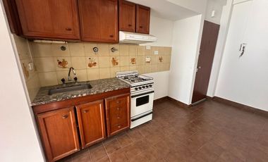 ALQUILER MONOAMBIENTE RAMOS MEJIA CON BALCON