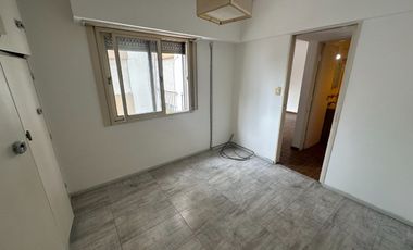 ALQUILER 2 AMBIENTES RAMOS MEJIA CON LAVADERO