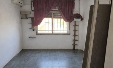 VENTA HERMOSA CASA DE 3 D EN VILLA ARGENTINA