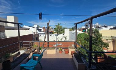 VENTA HERMOSA CASA DE 3 D EN VILLA ARGENTINA