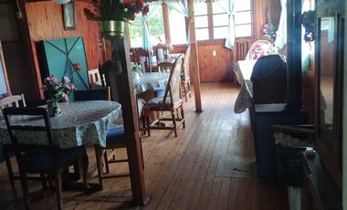 Se vende casa con destino habitacional o comercial