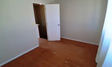 SE ARRIENDA CASA 2 PISOS EN LIMACHE