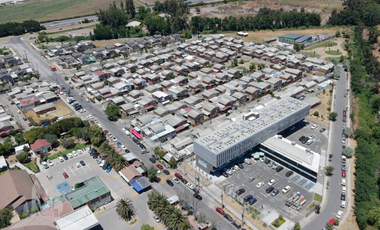 Se Arrienda Local Frente al Hospital de Talagante
