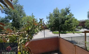 Casa en venta c/ estacionamiento en Villaseca