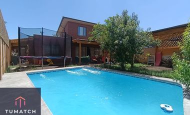 Casa en venta c/ estacionamiento en Villaseca