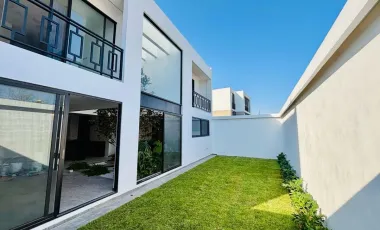 Casa en venta en Lomas de Angelópolis II, San Andrés Cholula, Puebla