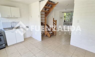 Casa en Arriendo en Simón Reyes / Carlos Llorens