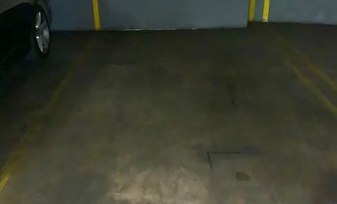 Arriendo oficina moderna con estacionamiento incluido!