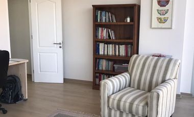 Arriendo oficina moderna con estacionamiento incluido!