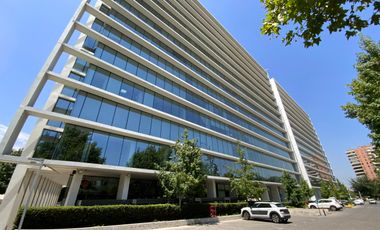 Arriendo oficina moderna con estacionamiento incluido!