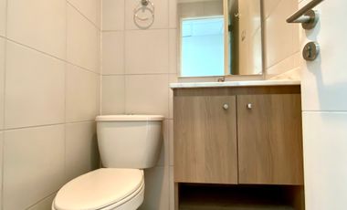 Arriendo oficina moderna con estacionamiento incluido!