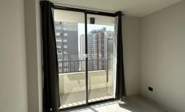 EN VENTA DEPTO.  2D, 2B, 1B Y 1E.  UF 4.272.  METRO RODRIGO DE ARAYA  (SALIDA ORIENTE) . MACUL IDEAL PARA INVERSION