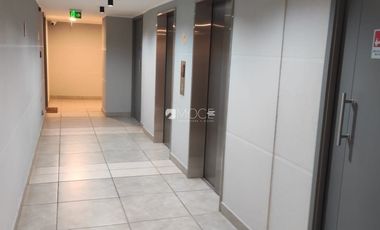 EN VENTA DEPTO.  2D, 2B, 1B Y 1E.  UF 4.272.  METRO RODRIGO DE ARAYA  (SALIDA ORIENTE) . MACUL IDEAL PARA INVERSION