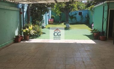 ARRIENDO CASA EN LA REINA, METRO PLAZA EGAÑA EN $1.560.000 3D, 2B, 4 ESTAC.  PATIO Y ANTEJARDIN BARRIO RESIDENCIAL