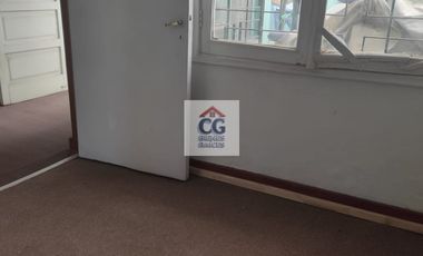 ARRIENDO CASA EN LA REINA, METRO PLAZA EGAÑA EN $1.560.000 3D, 2B, 4 ESTAC.  PATIO Y ANTEJARDIN BARRIO RESIDENCIAL