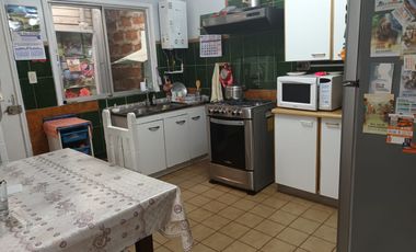 VENDO CASA, COMUNA DE MACUL (IRAN)