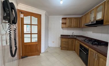 Amplio Apartamento en Arriendo. Playa Salguero