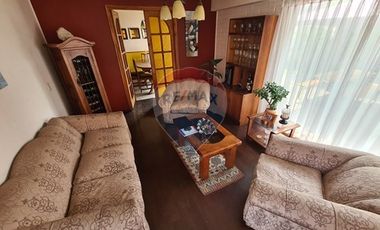 Se vende hermosa casa en consolidado barrio