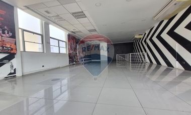LOCAL COMERCIAL ARRIENDO
