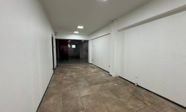 Local comercial en metro Los Leones
