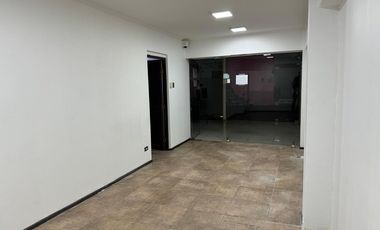 Local comercial en metro Los Leones