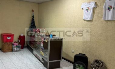 Local Comercial en Venta en FELIX HOYOS 2151