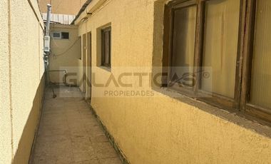 Local Comercial en Venta en FELIX HOYOS 2151