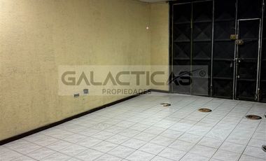 Local Comercial en Venta en FELIX HOYOS 2151