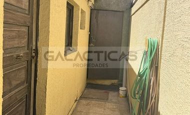 Local Comercial en Venta en FELIX HOYOS 2151