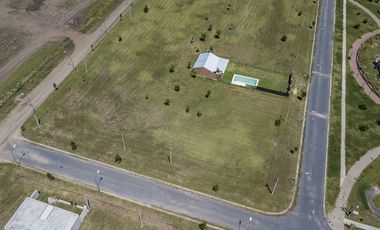 VENTA DE LOTE DE 378M2 EN LOS PINOS 4