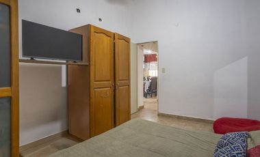 CASA EN VENTA 2 DORMITORIOS/ PILETA EN RICARDONE