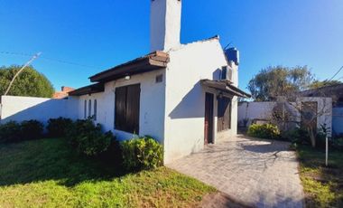 Casa 3 Amb. a reciclar con parque - Parque Camet