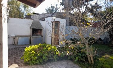 Casa 3 Amb. a reciclar con parque - Parque Camet