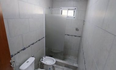 SE ALQUILA: DEPTO DE 1 DORMITORIO CON COCHERA