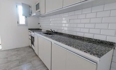 SE ALQUILA: DEPTO DE 1 DORMITORIO CON COCHERA