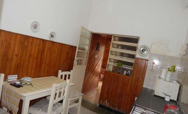 CASA 2 DORM.EN CAP.BERMÚDEZ CON JARDIN Y COCHERA