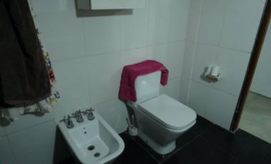 Venta Vivienda + Locales Comerciales + Bar equipad